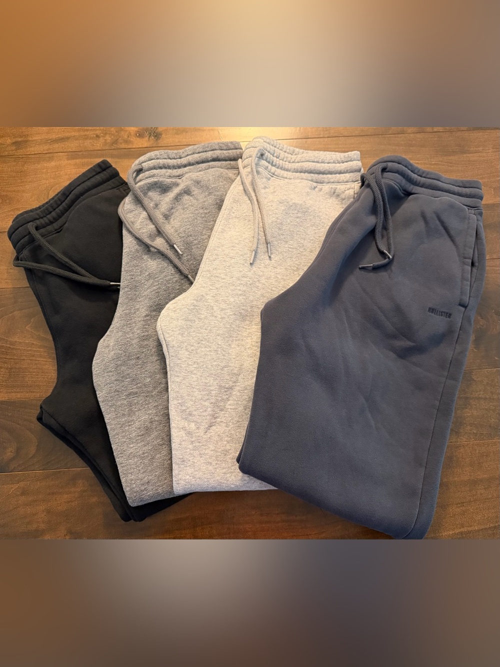 🌟 Men’s Medium TALL Hollister Joggers